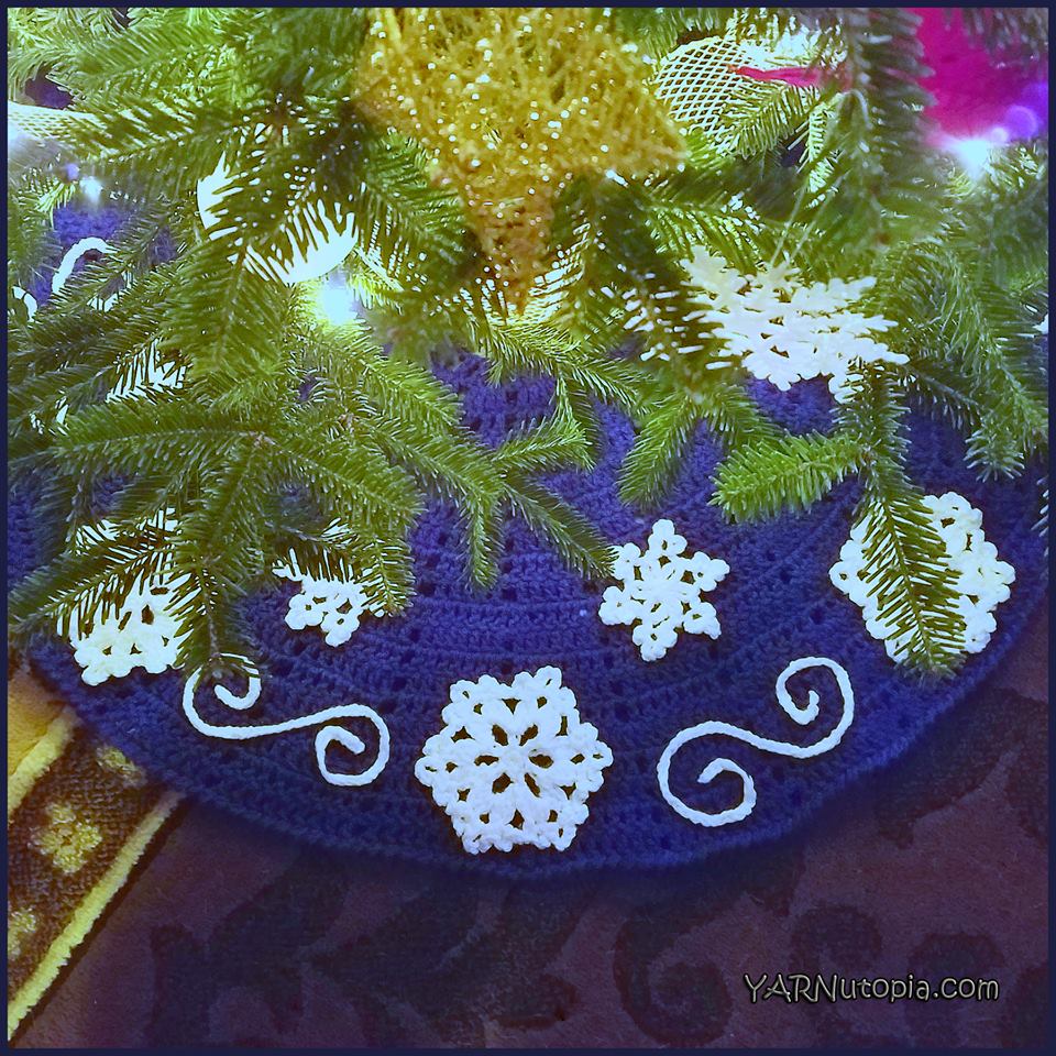 Crochet Tutorial: Fabulous Flurries Tree Skirt