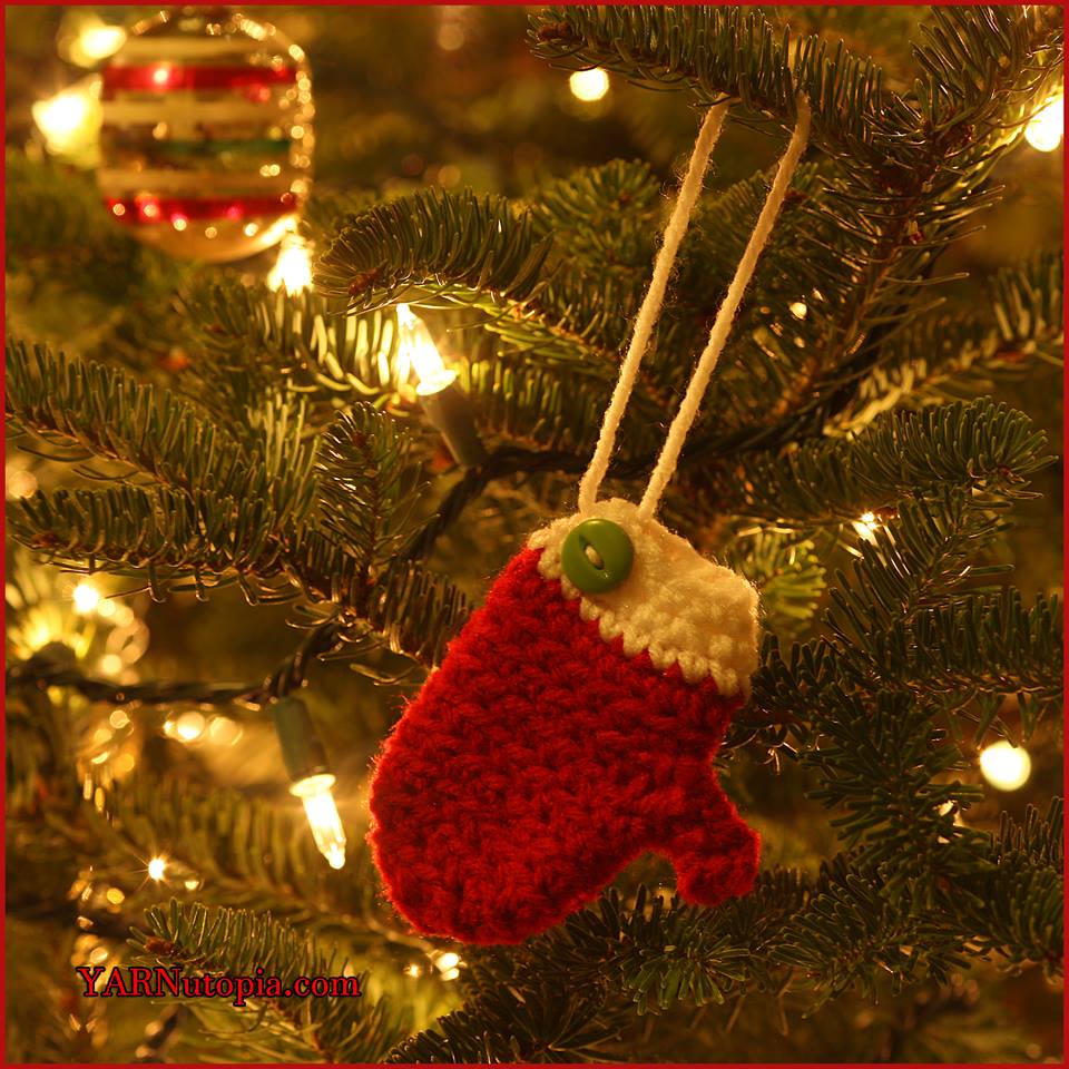 12 Days of Christmas: Mitten Ornament