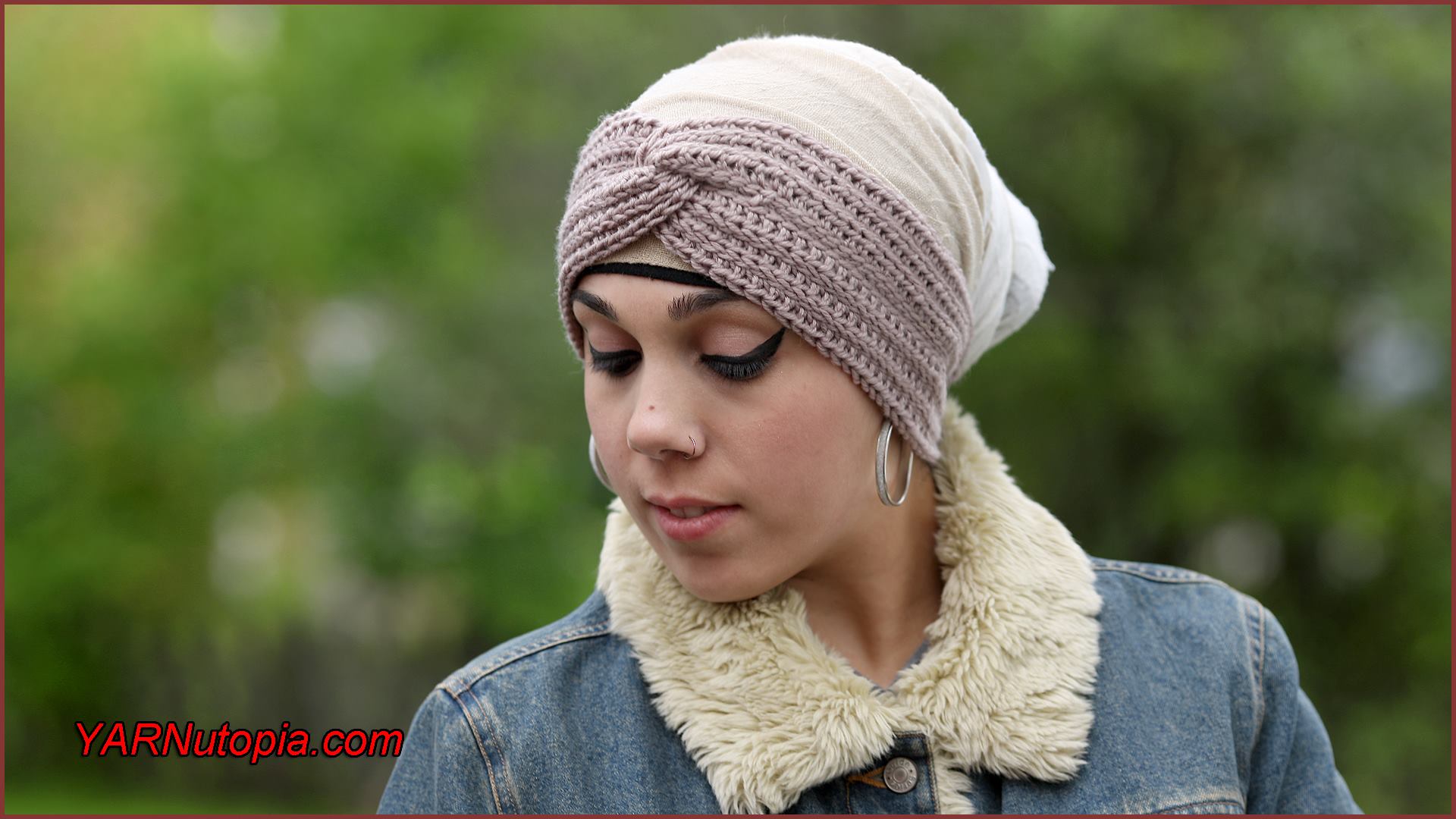 How to Crochet Tutorial: Chic Twist Headwrap