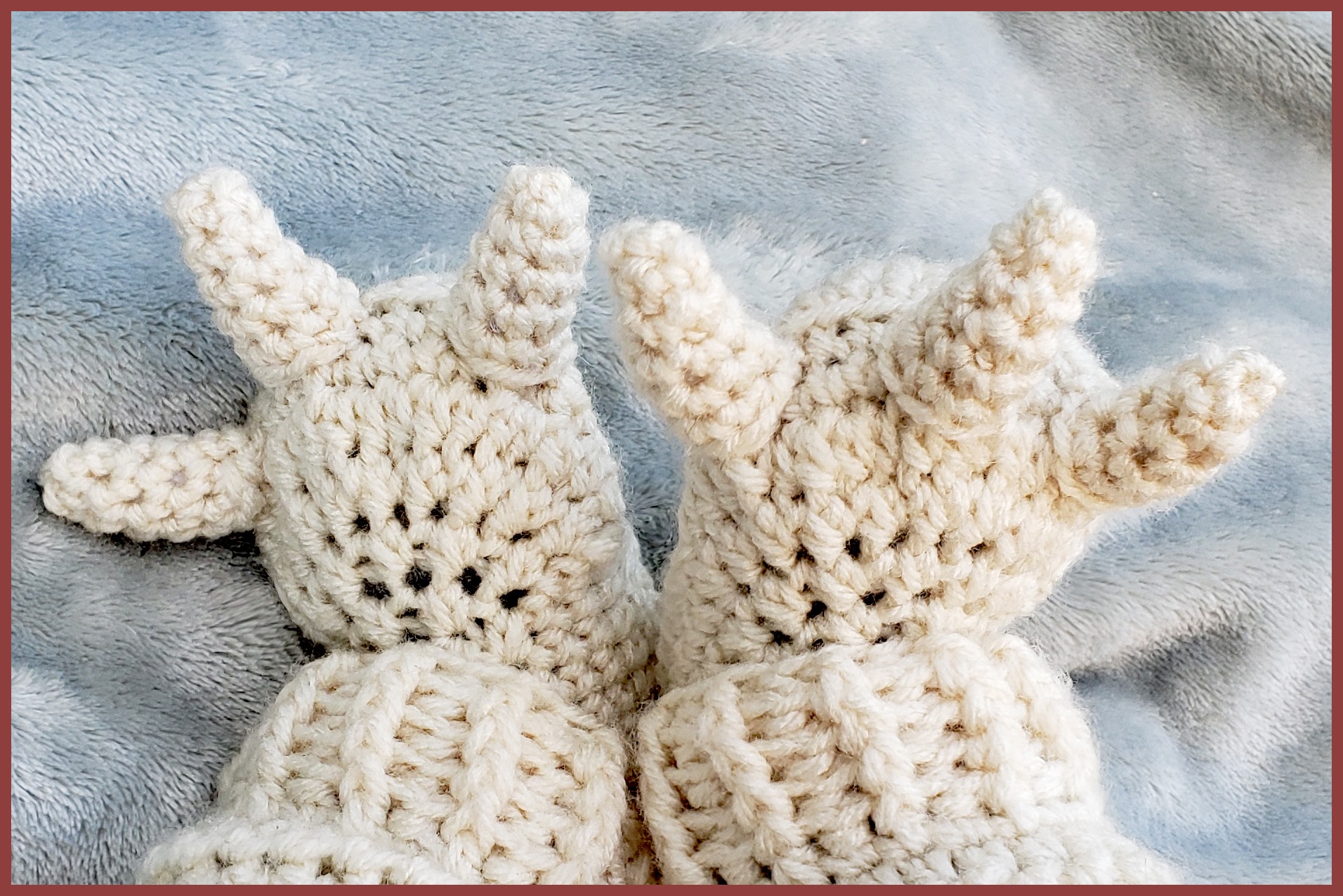 FREE Written Crochet Pattern: Monster Feet Baby Booties