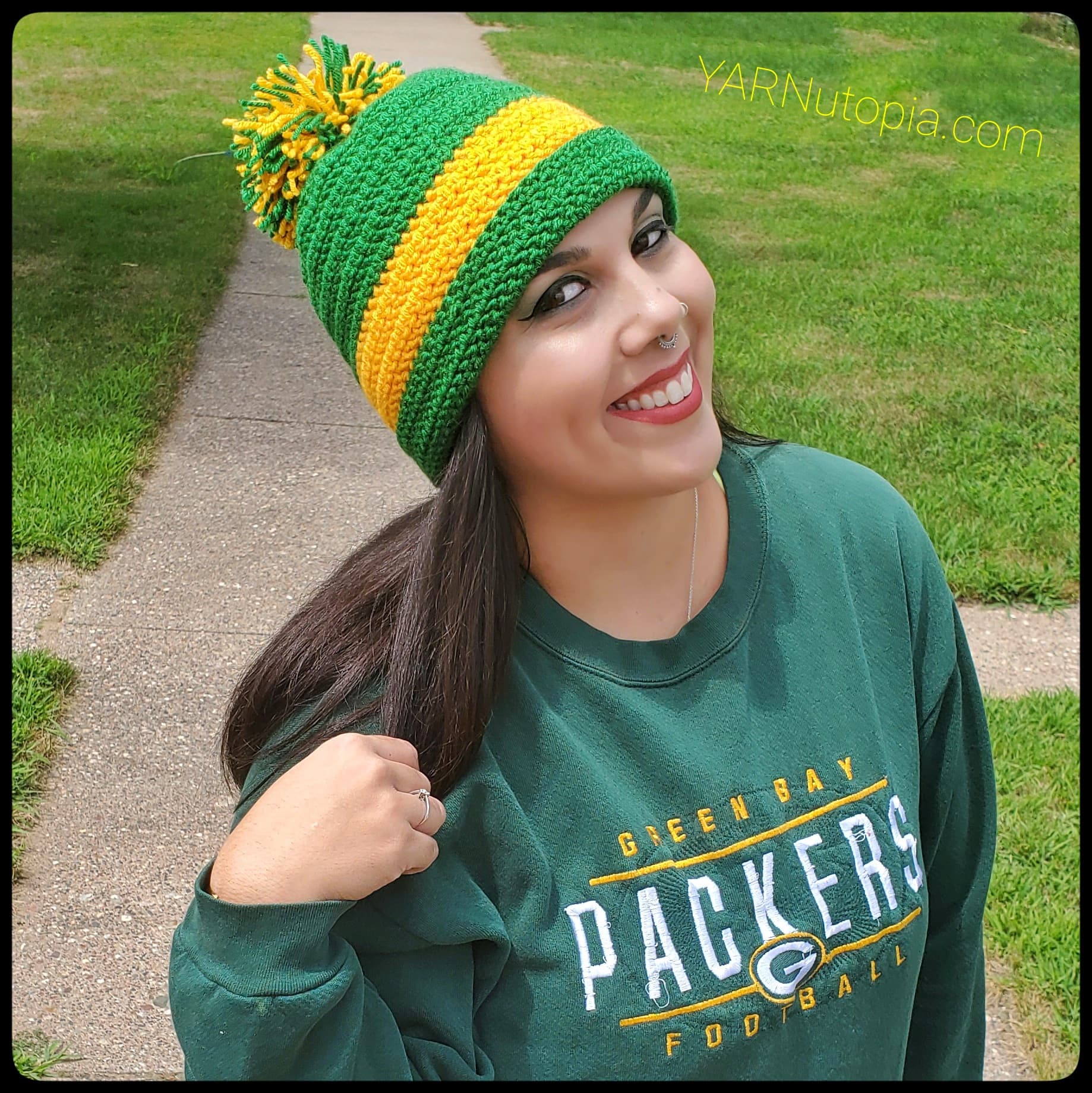 FREE Crochet Video Tutorial: Stadium Pom Beanie