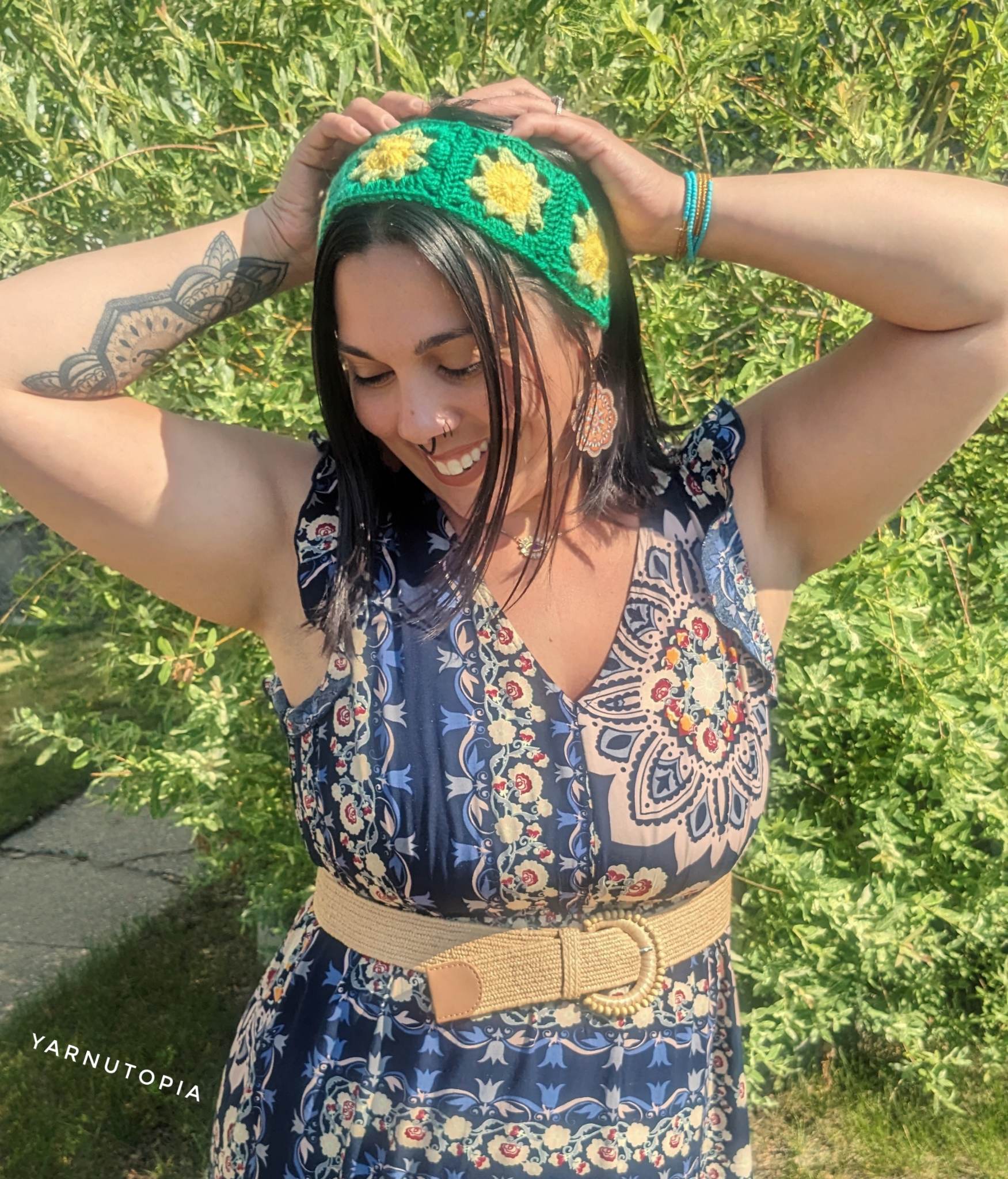 FREE Written Crochet Pattern: Starburst Garden Headband